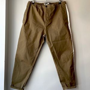 Dark khaki ZARA trouser with stretch waist, leg stripe